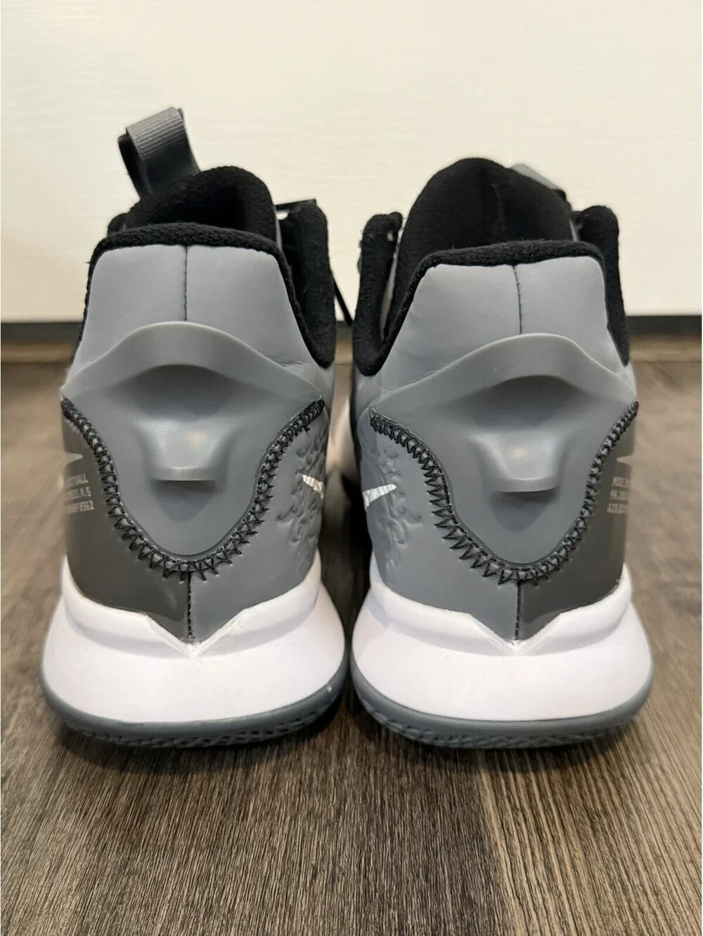 Nike LEBRON JAMES WITNESS 5 V COOL GREY Sz 7 Men’s CQ9380 NWOB